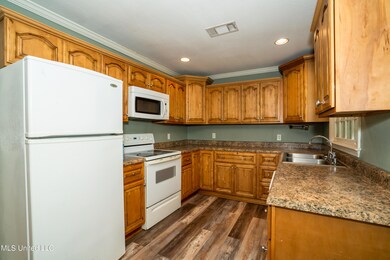 518 W Old Pass Rd, Long Beach, MS 39560 - photo 5