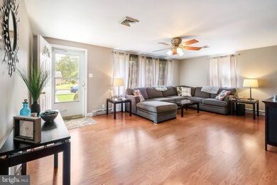 741 Fairmont Rd, Riegelsville, PA 18077 - photo 3