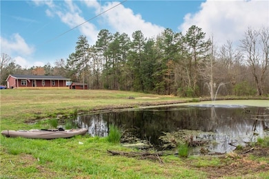 3323 Wall Rd, Greensboro, NC 27407 - photo 5