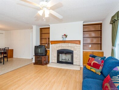 275 Lamonda Dr, Hendersonville, NC 28792 - photo 7