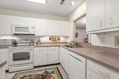 13-web-or-mls-226-kates-path
