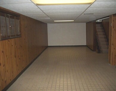 1217 Hillandale Rd, Davenport, IA 52804 - photo 7