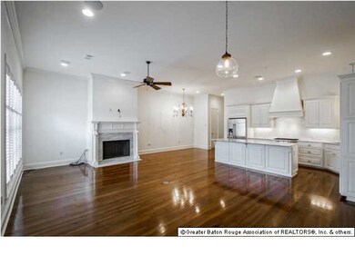 Gorgeous heart pine floors.