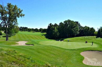 4510 W Tilley Ct, Peoria, IL 61615 - photo 2