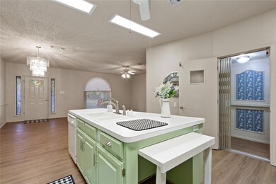 424 W Oak St, Weatherford, TX 76086 - photo 5