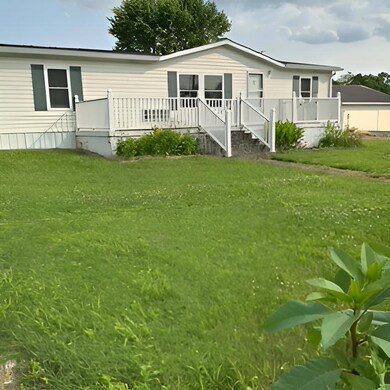 265 E Cumberland Ave, Jamestown, KY 42629 - photo 2