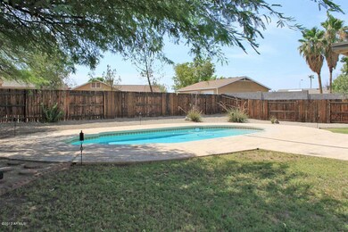 003 Large Backyard with Pool
