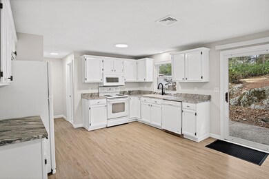 125 Franklin St unit A, Stoneham, MA 02180 - photo 2