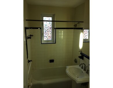 42 Dean Rd unit 5, Brookline, MA 02445 - photo 3