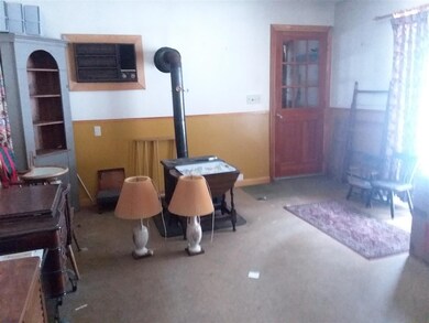 73 Pine St, Charlestown, NH 03603 - photo 4