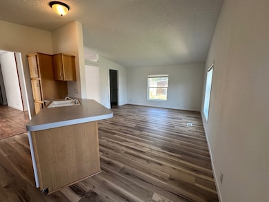 240 S Saginaw Ave, Hines, OR 97738 - photo 6