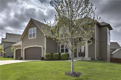 7012 Round Prairie St, Shawnee, KS 66226 - photo 2