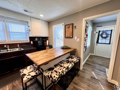 104 4th St unit 104 4th St, Winchester, KS 66097 - photo 6