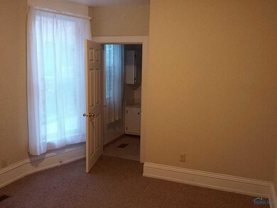 Living Room. Lower Unit