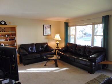 G Living Room