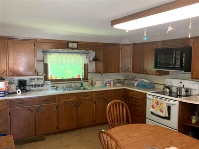 49 Bridge St, Colebrook, NH 03576 - photo 5