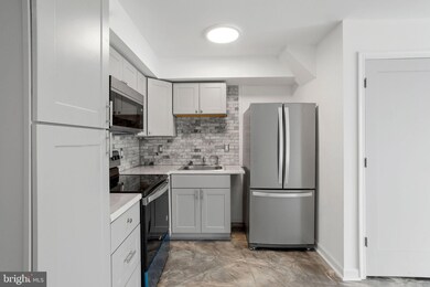 100 E Glenolden Ave unit T10, Glenolden, PA 19036 - photo 6