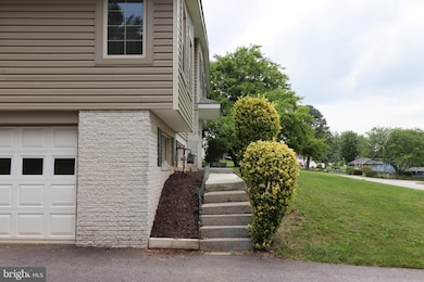 49 Valley View Dr, Hanover, PA 17331 - photo 5