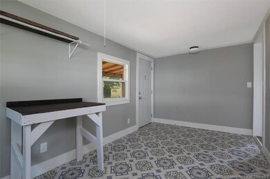 922 Hildreth St, New Albany, IN 47150 - photo 7