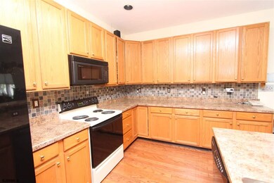 549 Newbury Ct, Galloway, NJ 08205 - photo 4