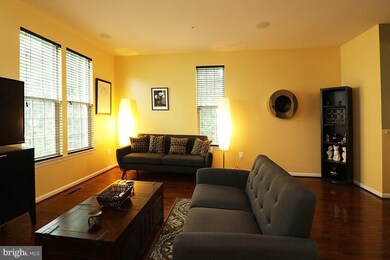 3925 Broadheath Cir, Burtonsville, MD 20866 - photo 4