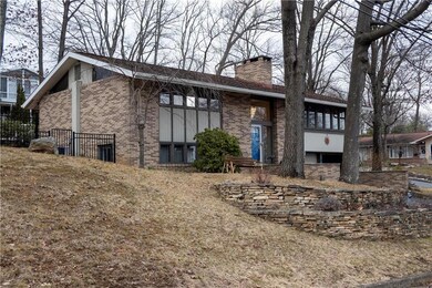 315 E Mountain Ave, Pen Argyl, PA 18072 - photo 2