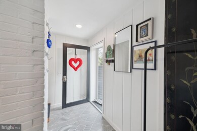 7304 Rippon Rd, Alexandria, VA 22307 - photo 4