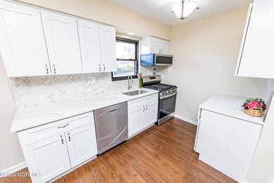 301 Spring St unit 11, Red Bank, NJ 07701 - photo 4