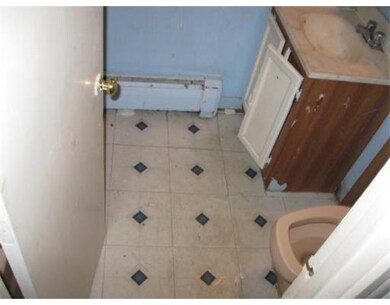 852 Saratoga St, Boston, MA 02128 - photo 4