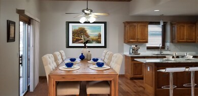 Eat in Kitchen area