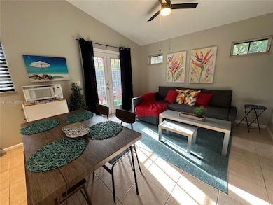 417 32nd St unit 4, West Palm Beach, FL 33407 - photo 4