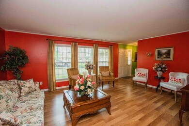 1109 Willis St, Bainbridge, GA 39819 - photo 5