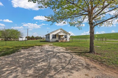 1820 Don Lee Rd, Joshua, TX 76058 - photo 2