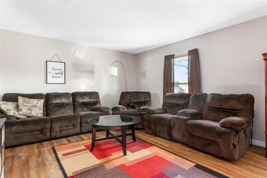 4913 N Cornwall Dr, Muncie, IN 47304 - photo 3