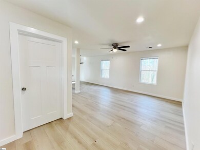 107 Everest Dr, Inman, SC 29349 - photo 3