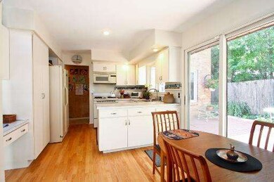 2020 Plymouth Ln unit 3, Northbrook, IL 60062 - photo 6