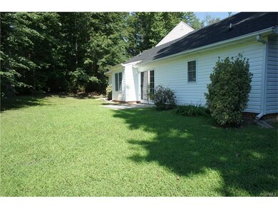 7749 Blue Cedar Dr, Chesterfield, VA 23832 - photo 2