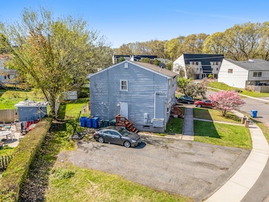 136 High Top Cir, Hamden, CT 06514 - photo 2