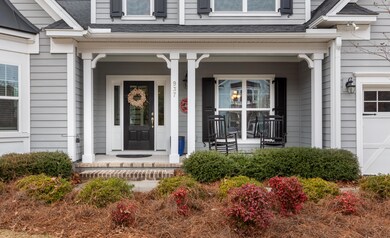 937 Foliage Ln_exteriors_Brett Martin Ph