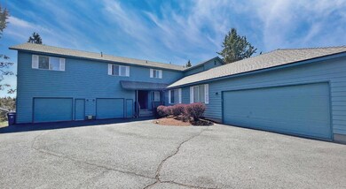 1073 NE Hidden Valley Dr, Bend, OR 97701 - photo 4