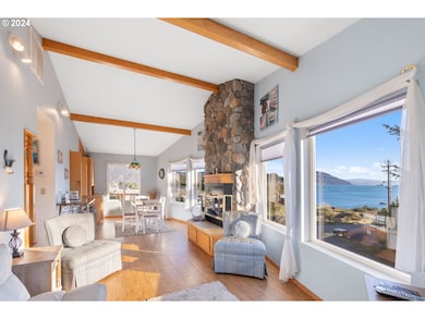 585 Tichenor St, Port Orford, OR 97465 - photo 5