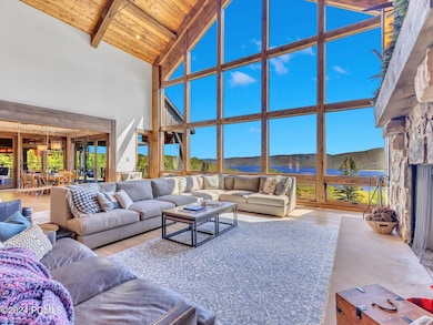 15-1798 N Bear Cave Rd-15