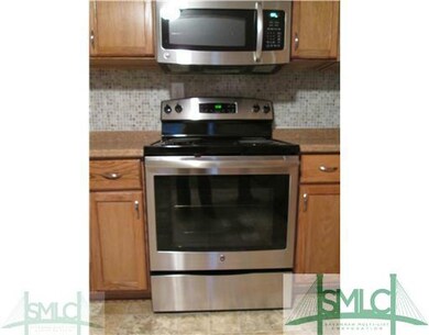 3105 College St, Savannah, GA 31404 - photo 6