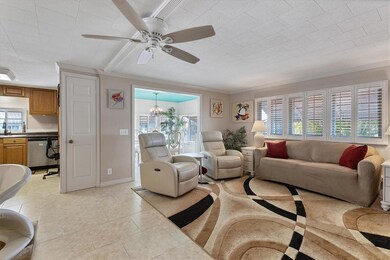 Living Room/Ding Room