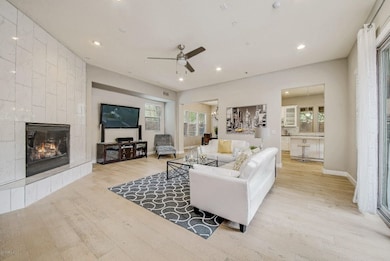 201-LivingRoom_1