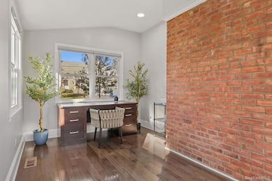 112 Clarence Rd, Scarsdale, NY 10583 - photo 6