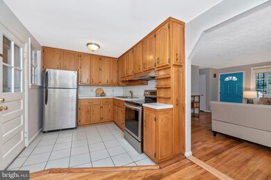 324 Willow Ave, Frederick, MD 21701 - photo 4