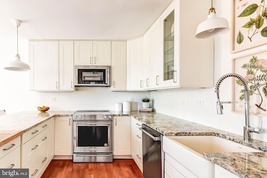 4936 Sentinel Dr unit 302, Bethesda, MD 20816 - photo 5