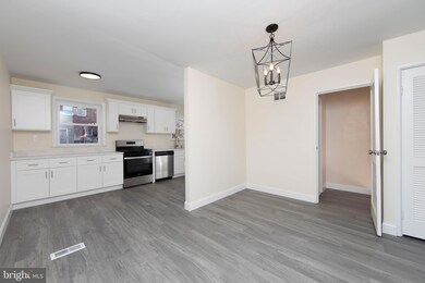 9978 Hegerman St, Philadelphia, PA 19114 - photo 5