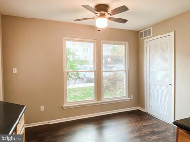 19951 Appledowre Cir, Germantown, MD 20876 - photo 3